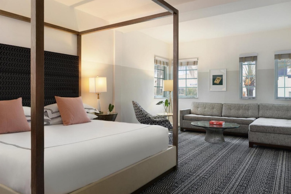 Kimpton Surfcomber Hotel